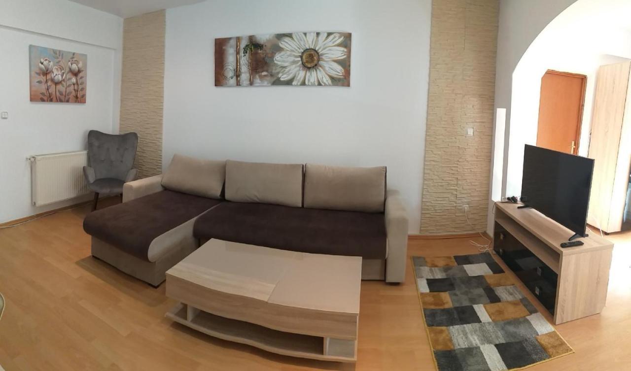Monik Apartament Sinaia Exterior photo